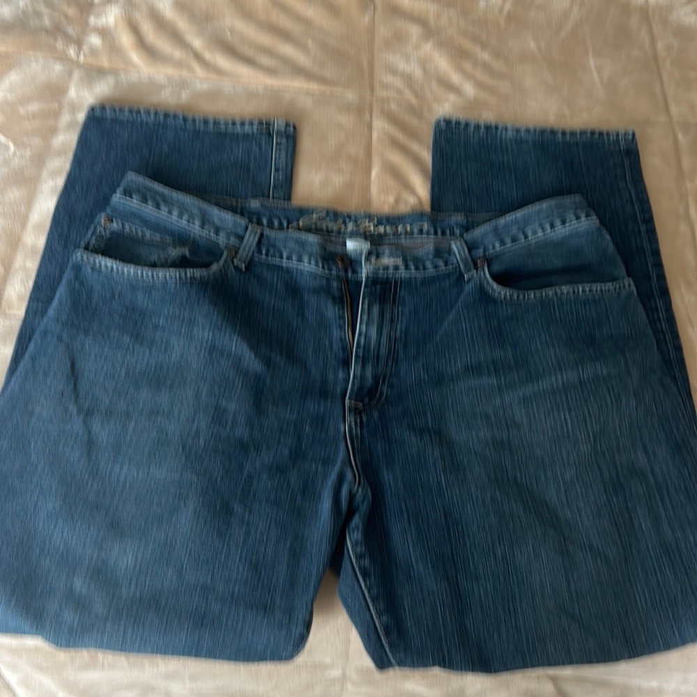 Eddie Bauer relaxed men’s jeans